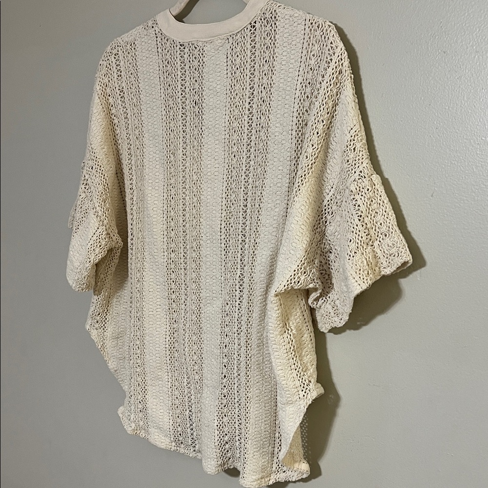 Kaktus Cream Crochet Button-Down Top - Picture 6 of 12